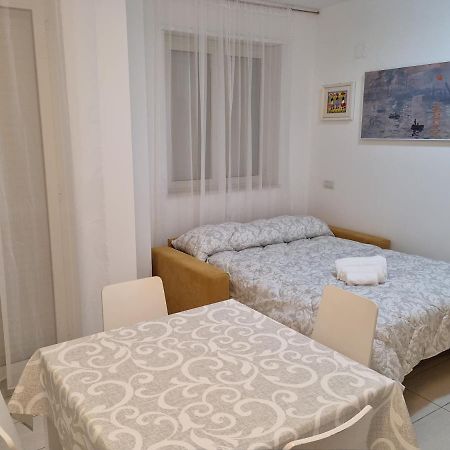 Casamare Alba Adriatica Frontemare Apartment Exterior photo