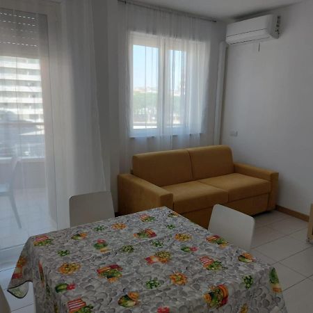 Casamare Alba Adriatica Frontemare Apartment Exterior photo