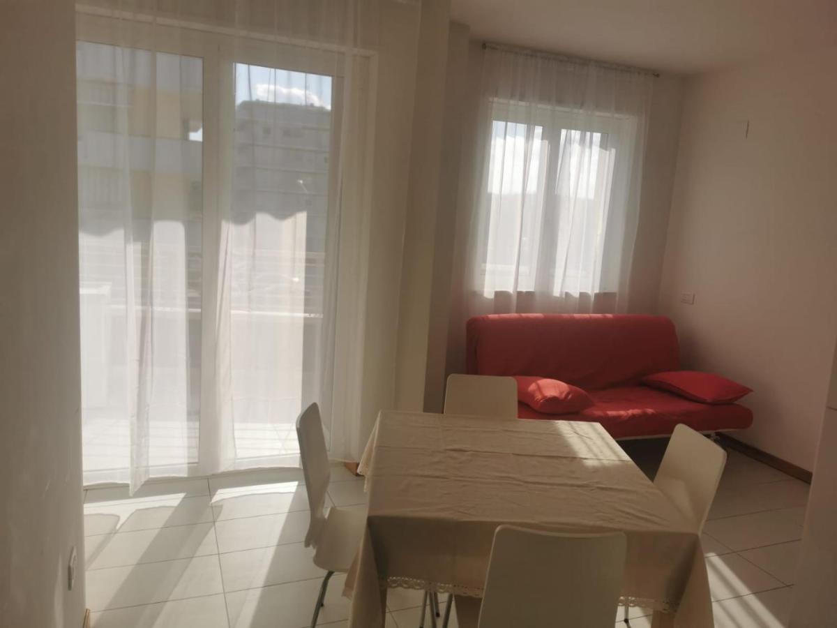Casamare Alba Adriatica Frontemare Apartment Exterior photo